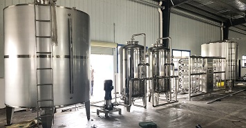 鄭州純凈水設備廠家說說如何開辦瓶裝水生產線,資金投入多少?